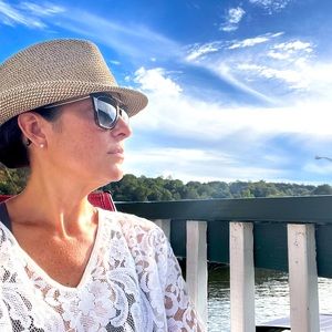 Meet your Posher, Kim